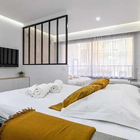 8 Merle T2 - Moderner Pour 4 Personnes Proche Palais Apartmán *