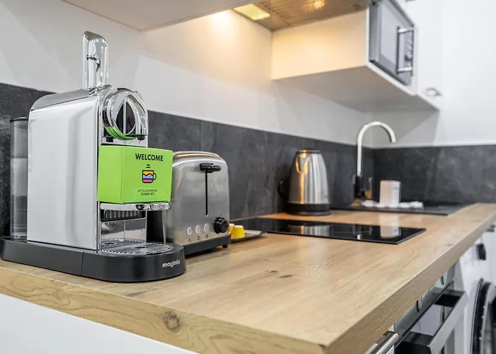 8 Merle T2 - Moderner Pour 4 Personnes Proche Palais Апартаменты