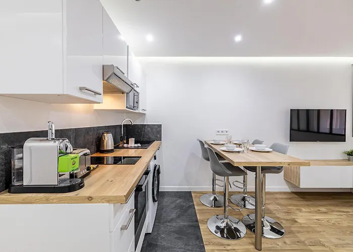 8 Merle T2 - Moderner Pour 4 Personnes Proche Palais Канны