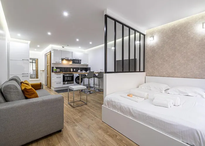 8 Merle T2 - Moderner Pour 4 Personnes Proche Palais Апартаменты